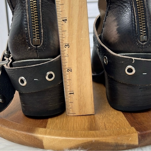 FREEBIRD l Carsen Brown Leather Ankle Bootie Size 7 Western Country Boho Buckle - Picture 4 of 15